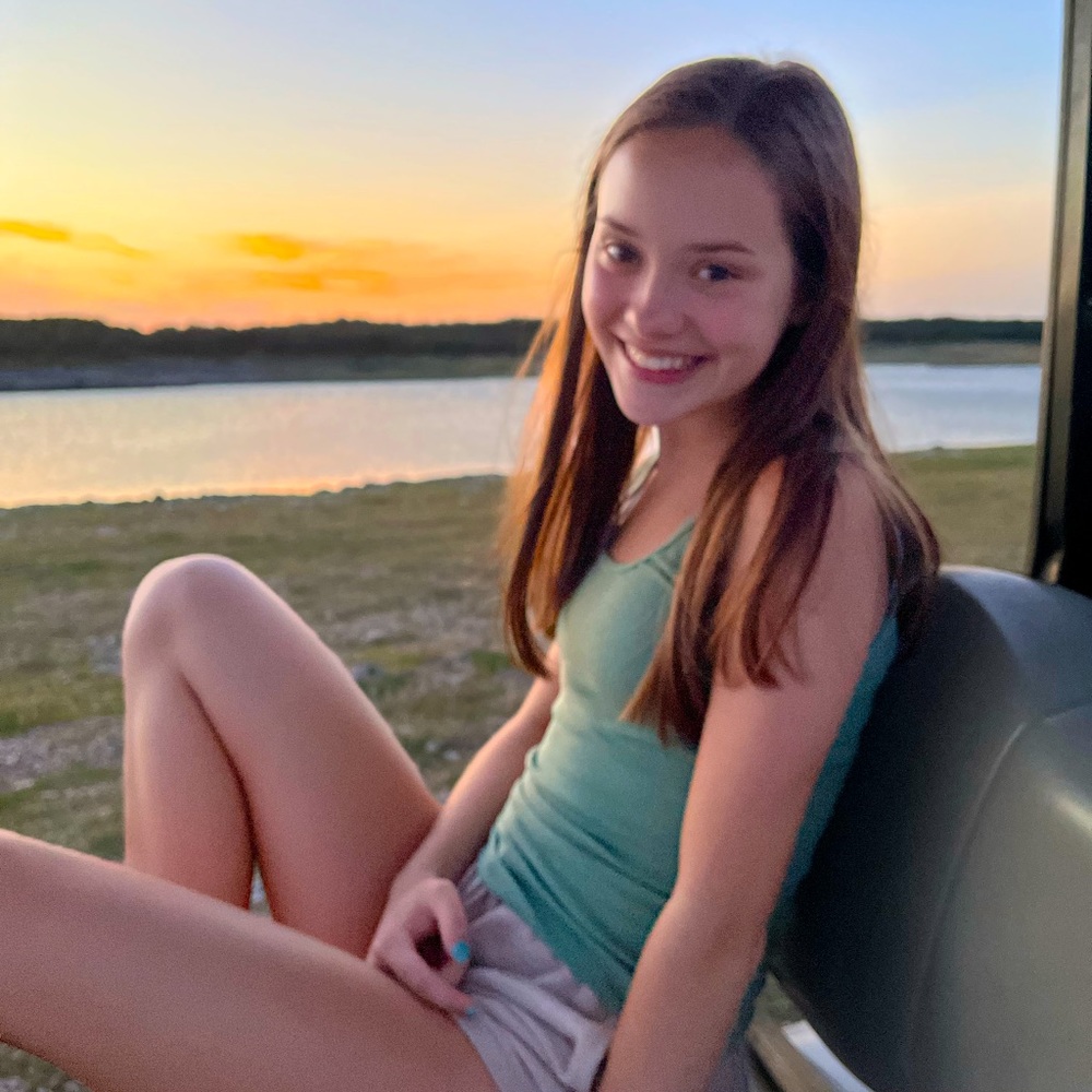Meet your Posher, Carlee